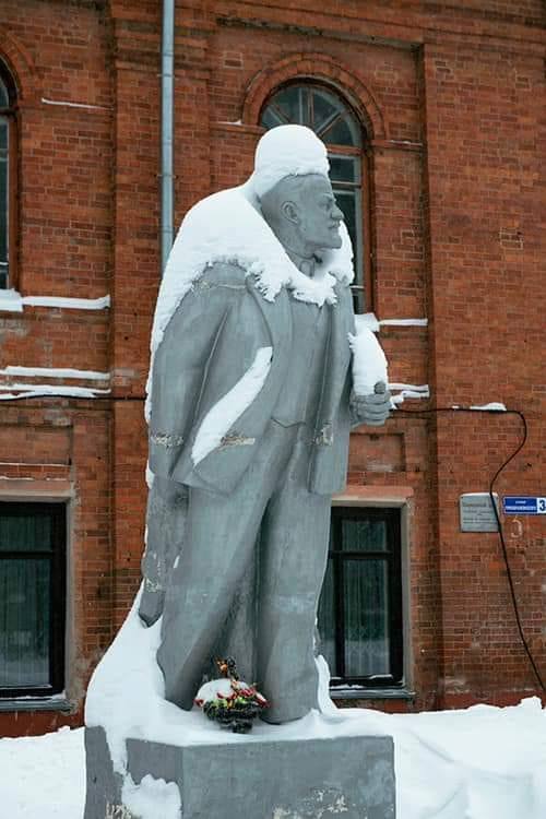 Lenin and snow